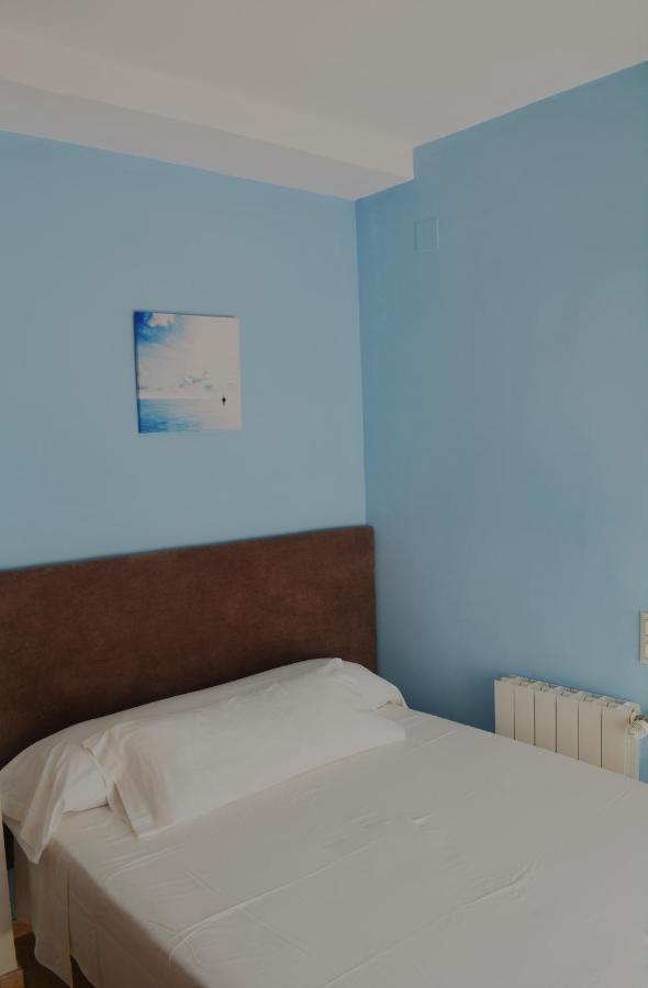 Hotel L'Escala كولرا المظهر الخارجي الصورة
